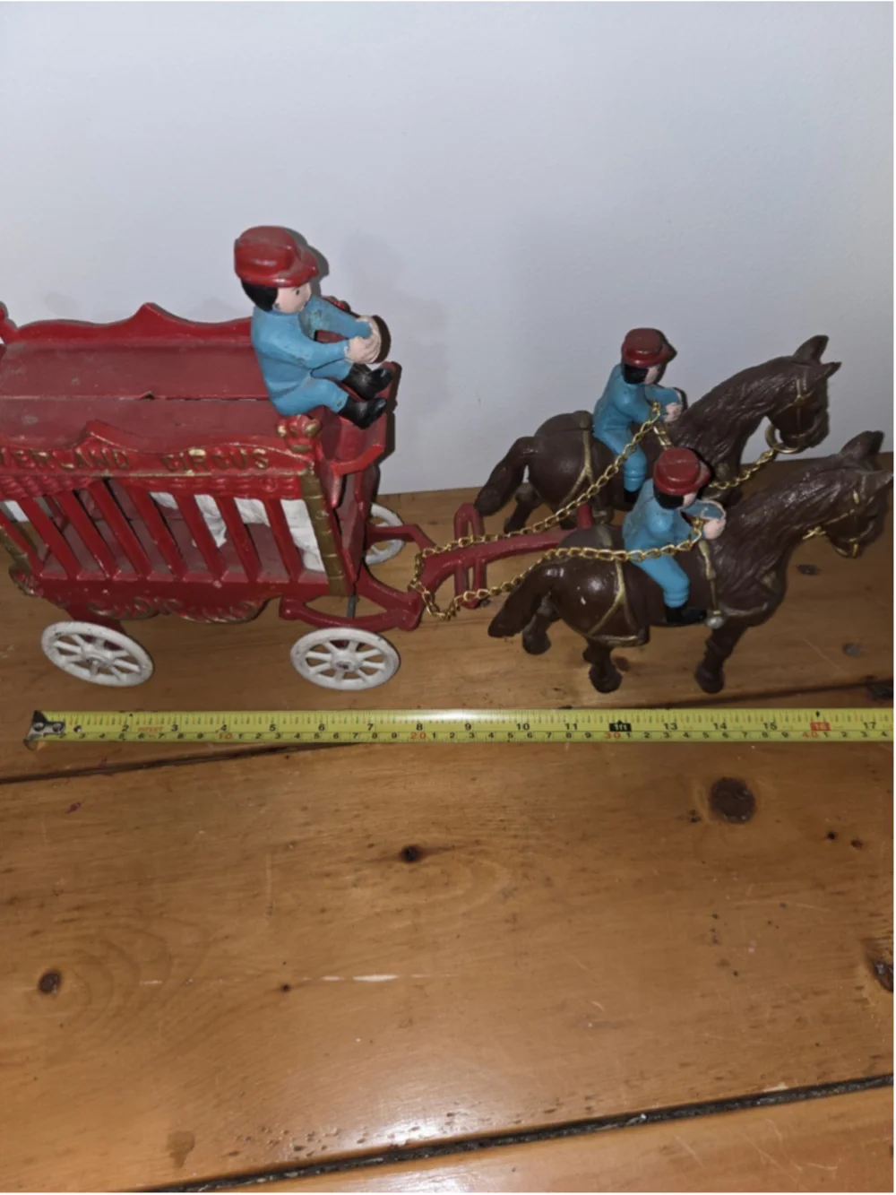 Vintage Cast Iron Overland Circus Wagon 2 Horses 3 Men Polar Bear Pull Toy 16